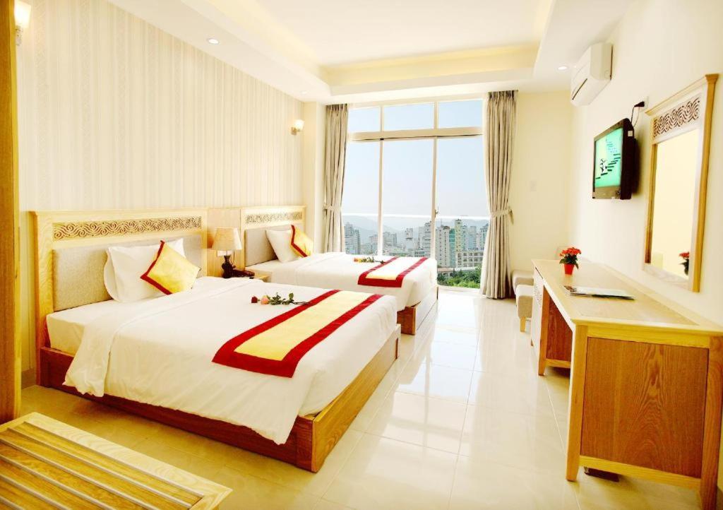 Sophia Sky Hotel Нячанг Екстер'єр фото