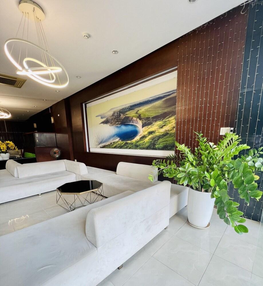 Sophia Sky Hotel Нячанг Екстер'єр фото