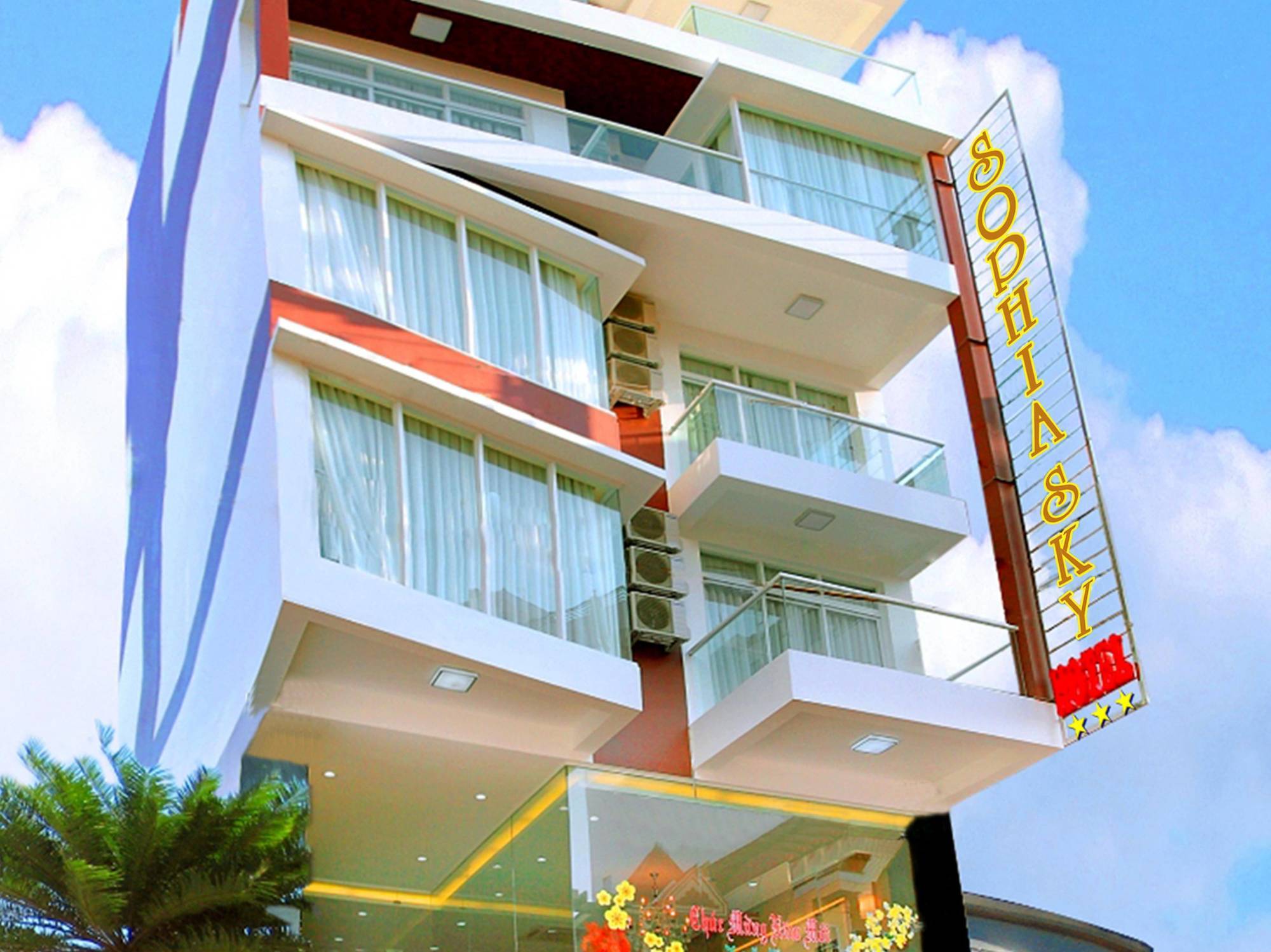 Sophia Sky Hotel Нячанг Екстер'єр фото
